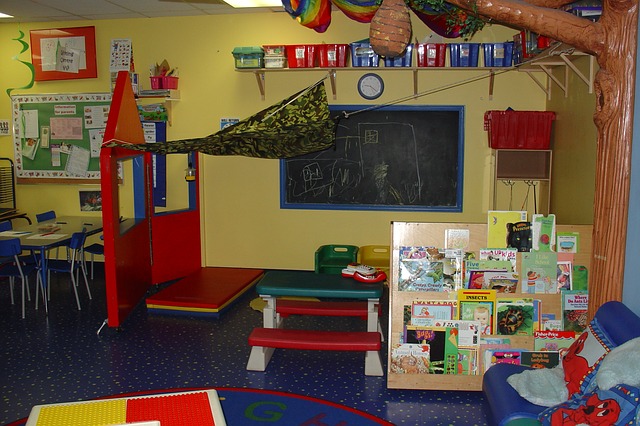 kindergarden-569198_640